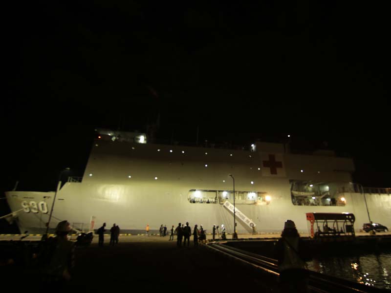 KRI Seharso Bersandar Untuk isi BBM Dan Logistik