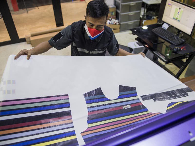 UMKM Bandung Speed Jersey Resmi Merambah Pasar Digital