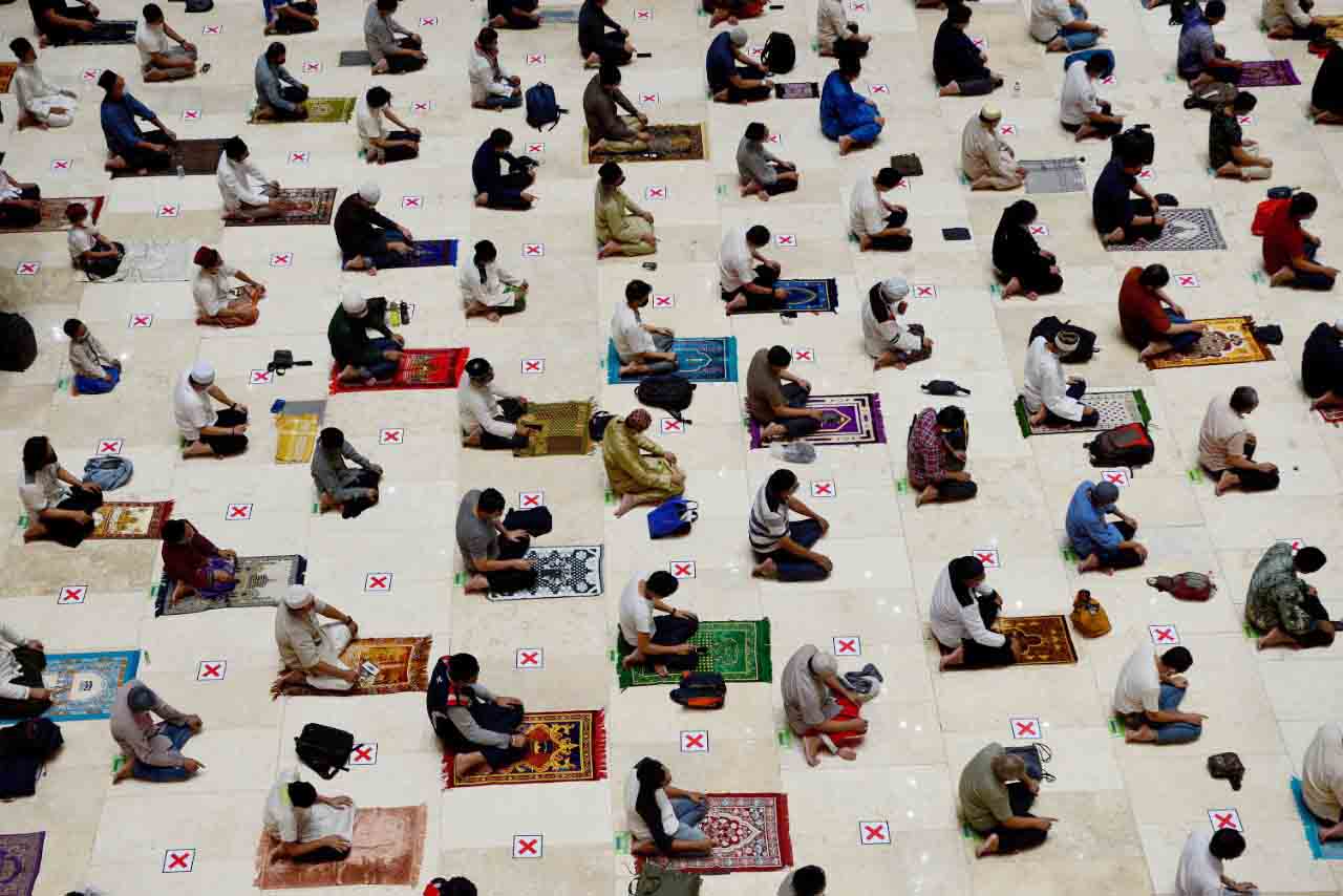  Tarawih Perdana di Masjid Istiqlal Dengan Penerapan Prokes