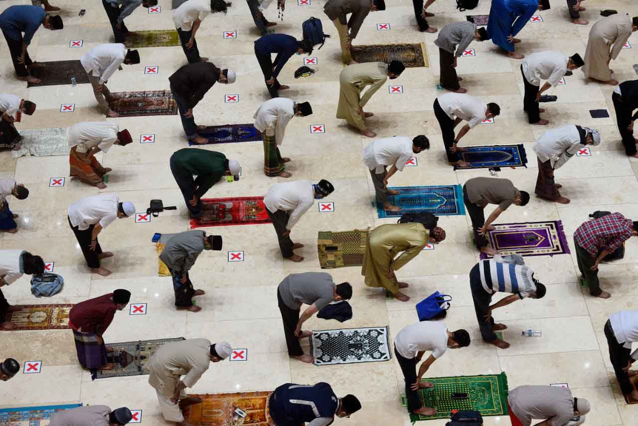  Tarawih Perdana di Masjid Istiqlal Dengan Penerapan Prokes