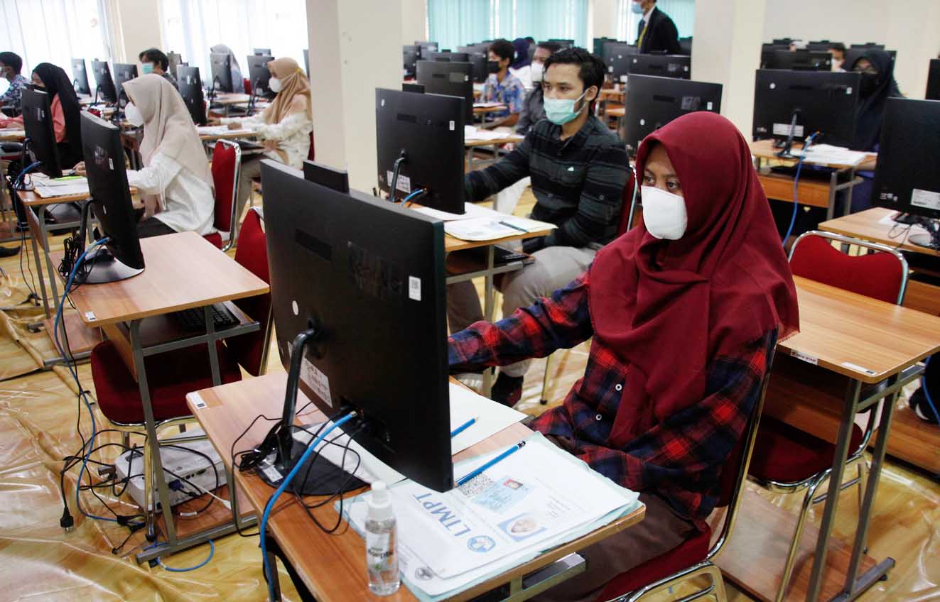 Ujian Tulis Berbasis Komputer SBMPTN UNS