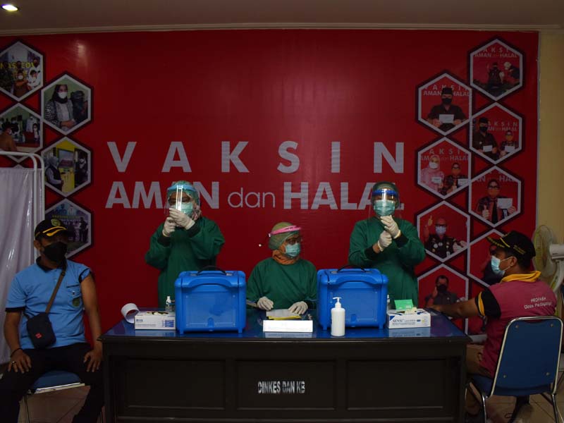 Vaksinasi Covid-19 Bagi Pedagang Pasar 