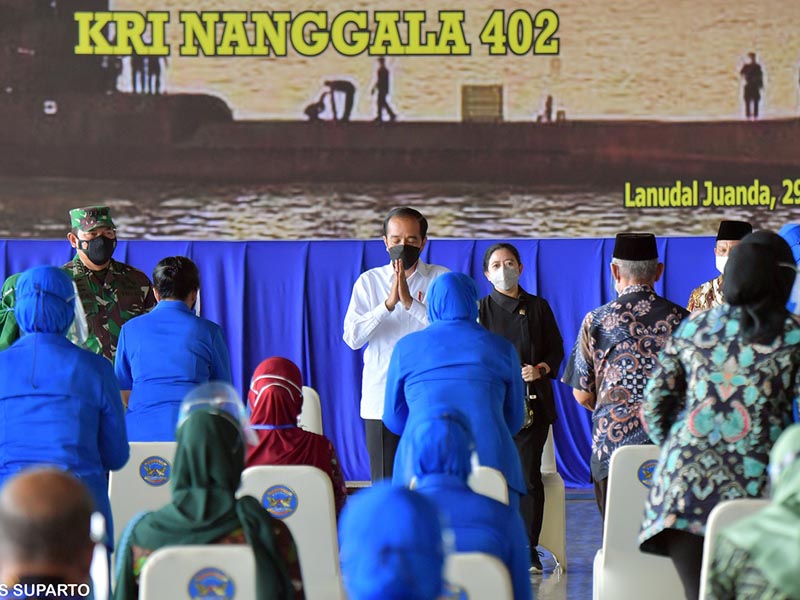Jokowi Janji Bangun Rumah Awak KRI Nanggala