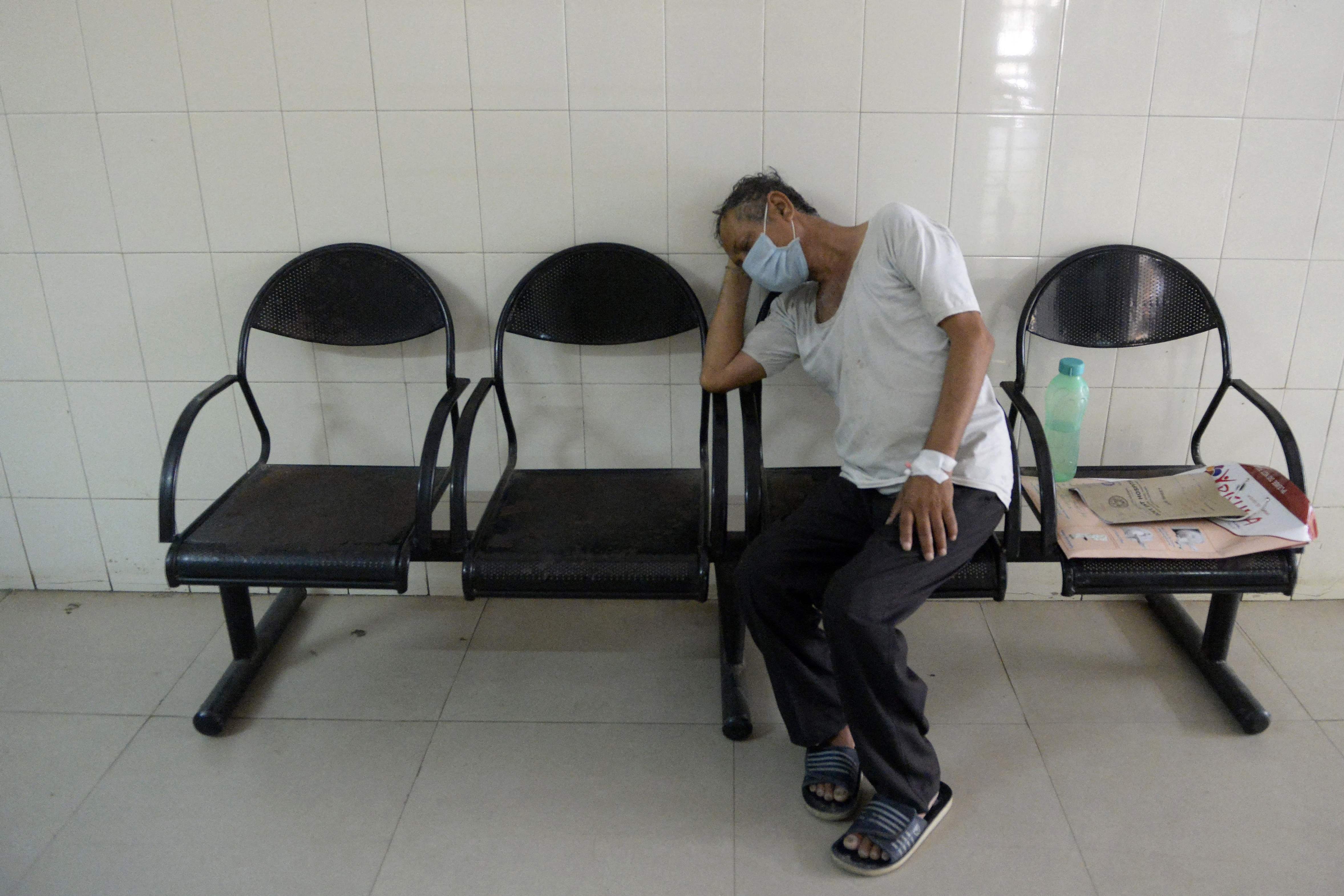 Pasien Covid-19 di India Terinfeksi Jamur Hitam