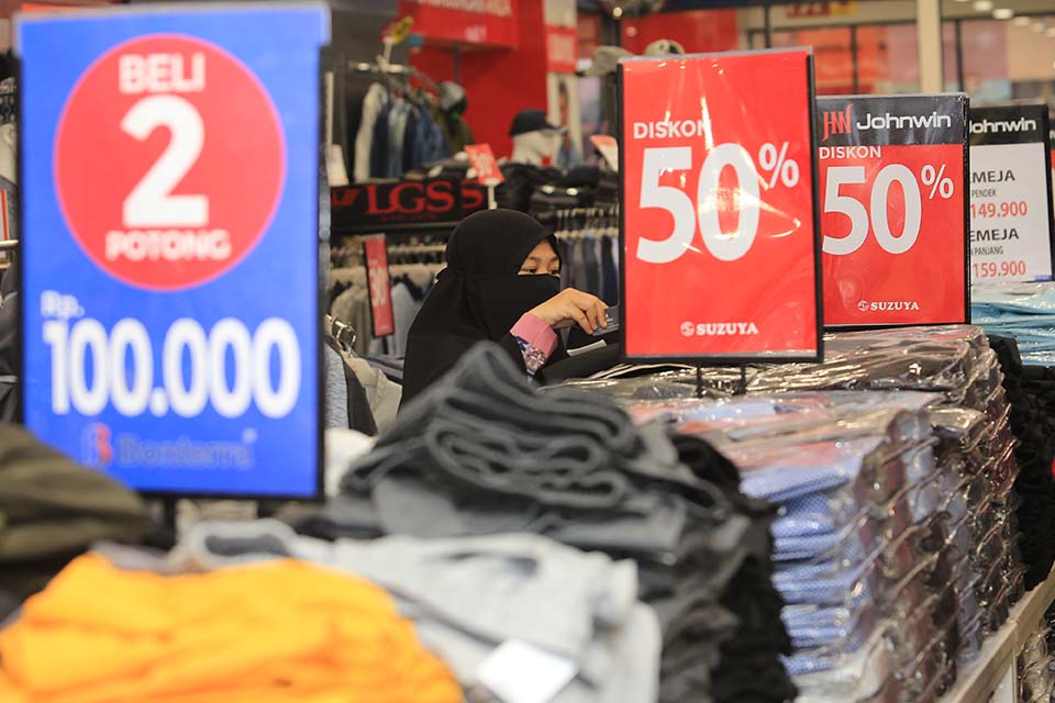 Berburu Diskon di Pusat Perbelanjaan