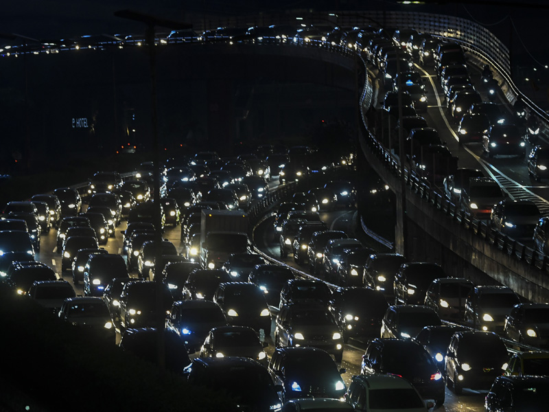 Ribuan Kendaraan Tinggalkan Jakarta