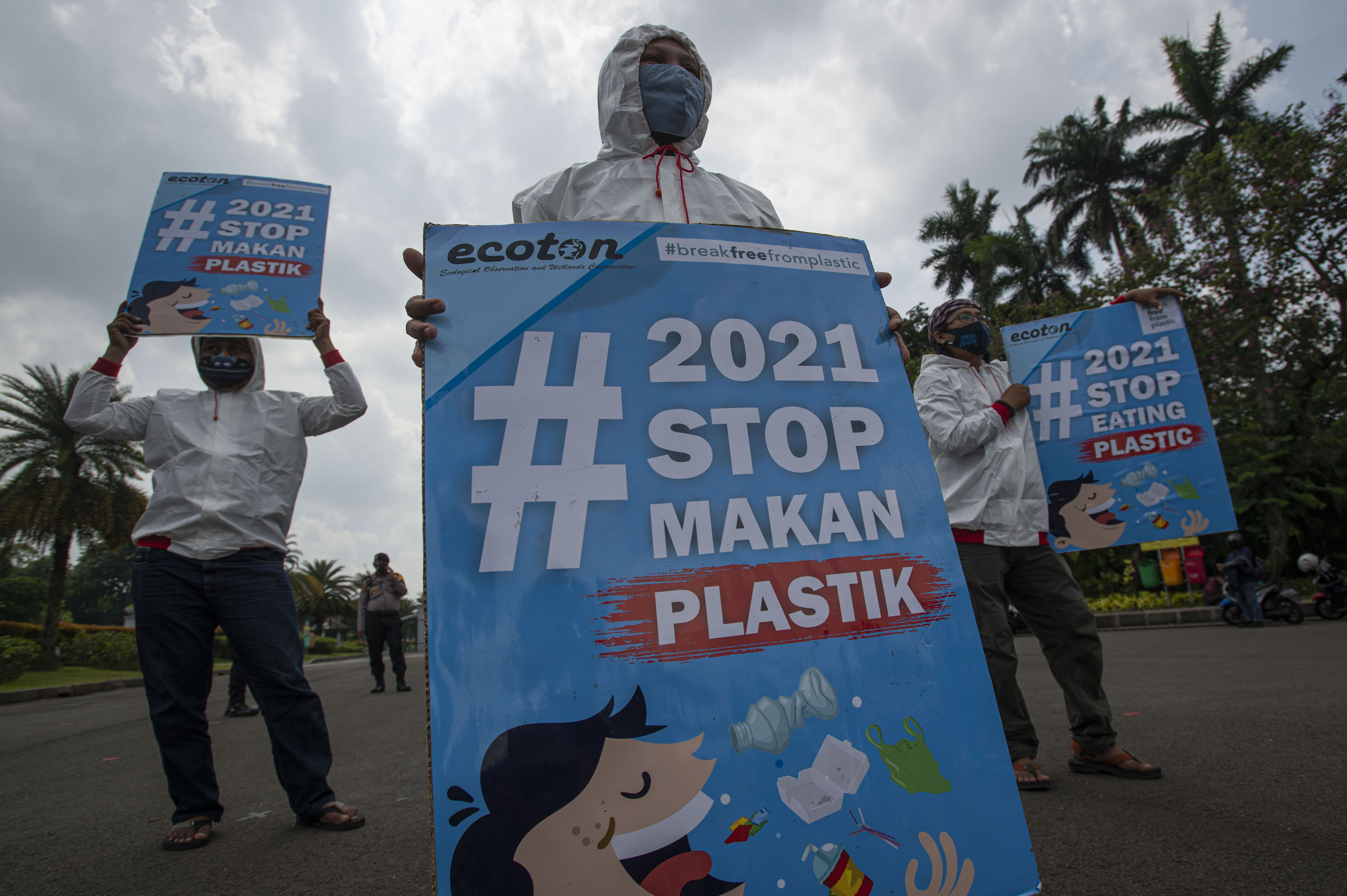 Stop Sampah Impor Masuk Indonesia