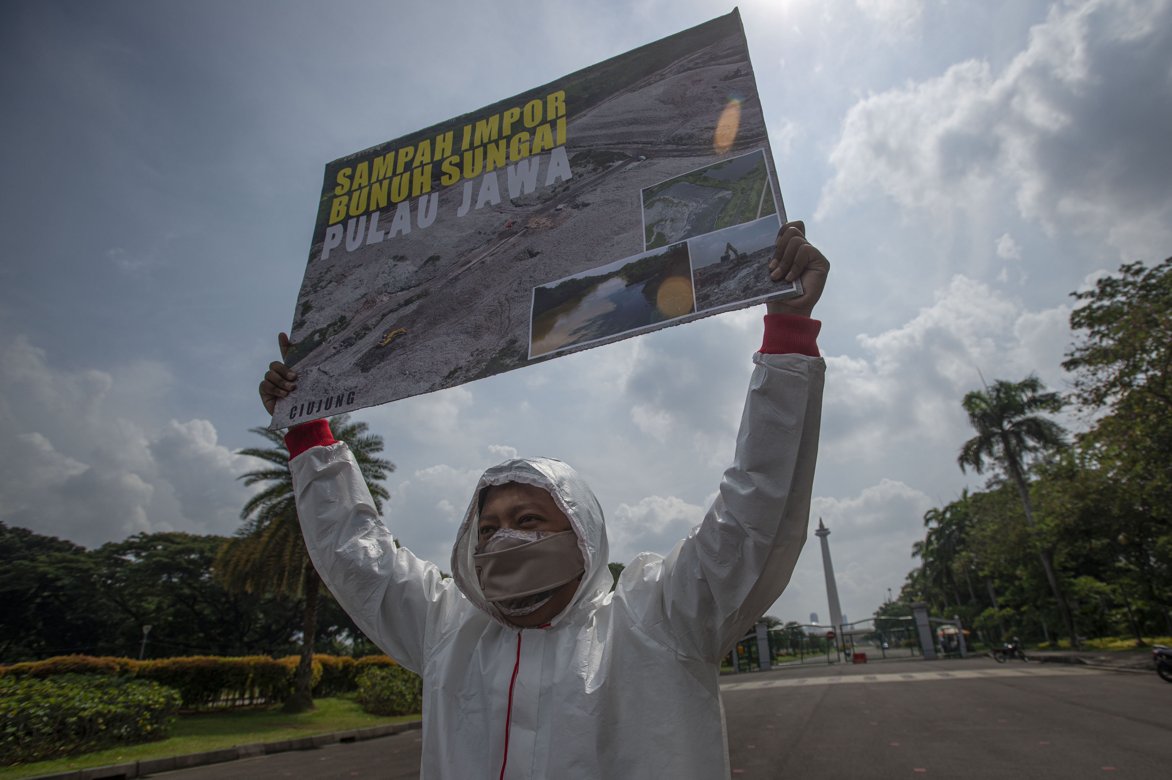 Stop Sampah Impor Masuk Indonesia