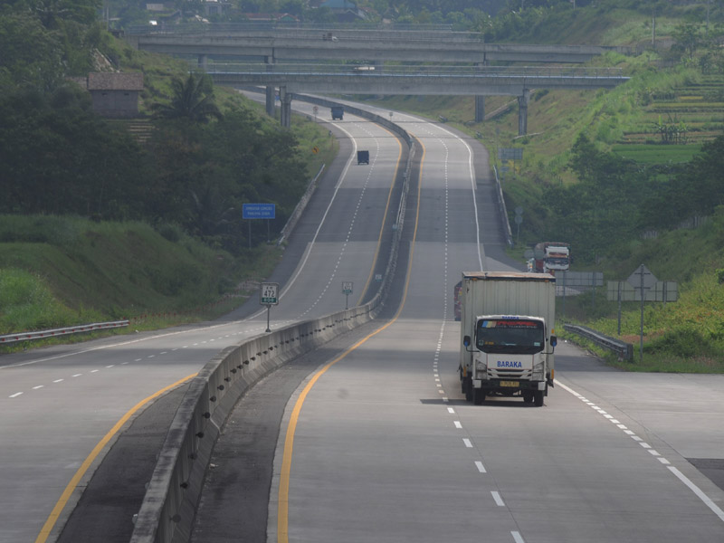 Arus Tol Salatiga Solo Lengang
