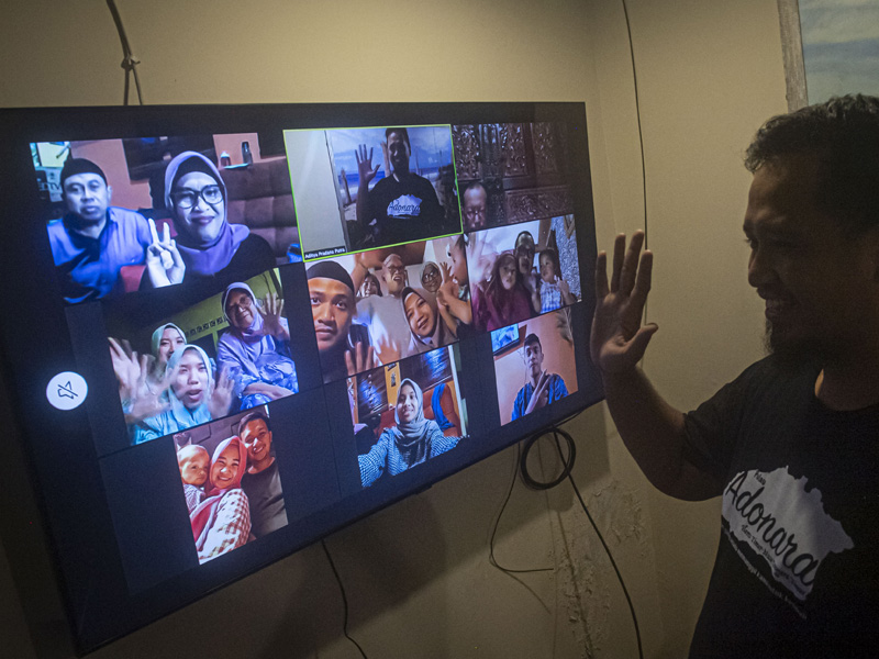 Silaturahim Lebaran Dengan Panggilan Video