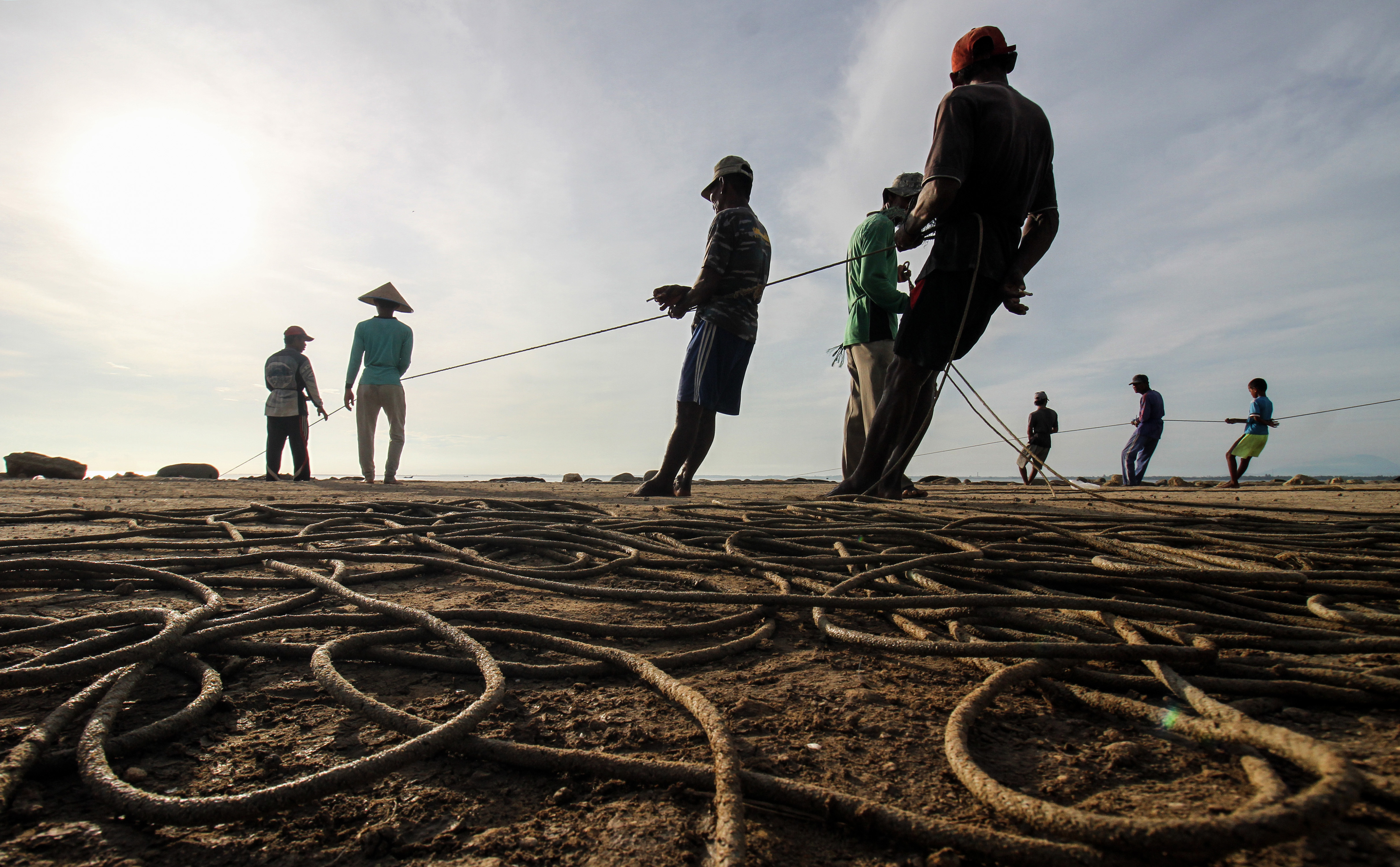  Nelayan Melaut Lebih Awal