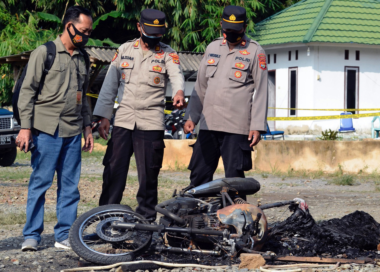 Pembakaran Polsek Candipuro Lampung Selatan