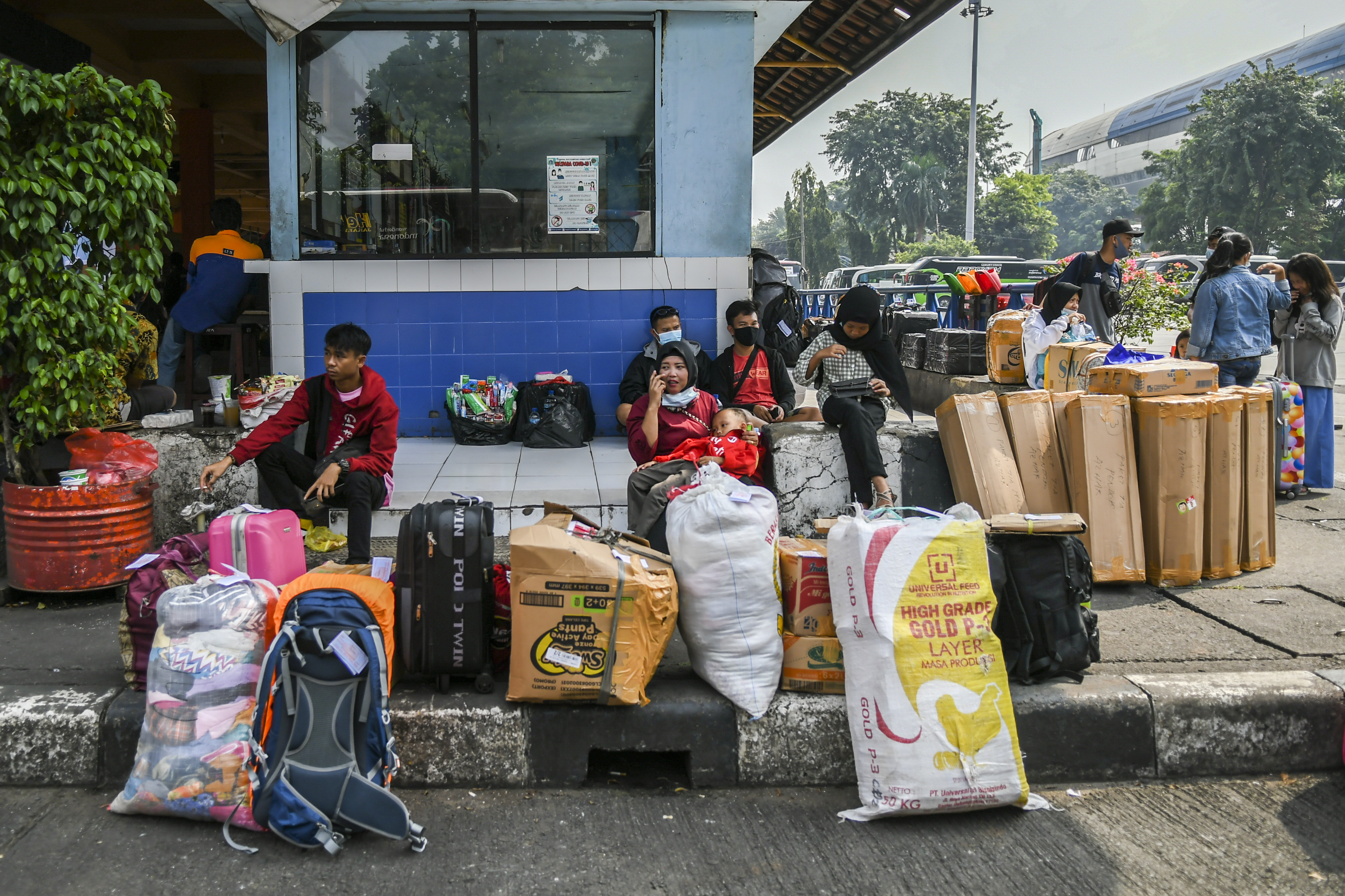 Kampung Rambutan Kembali Beroperasi