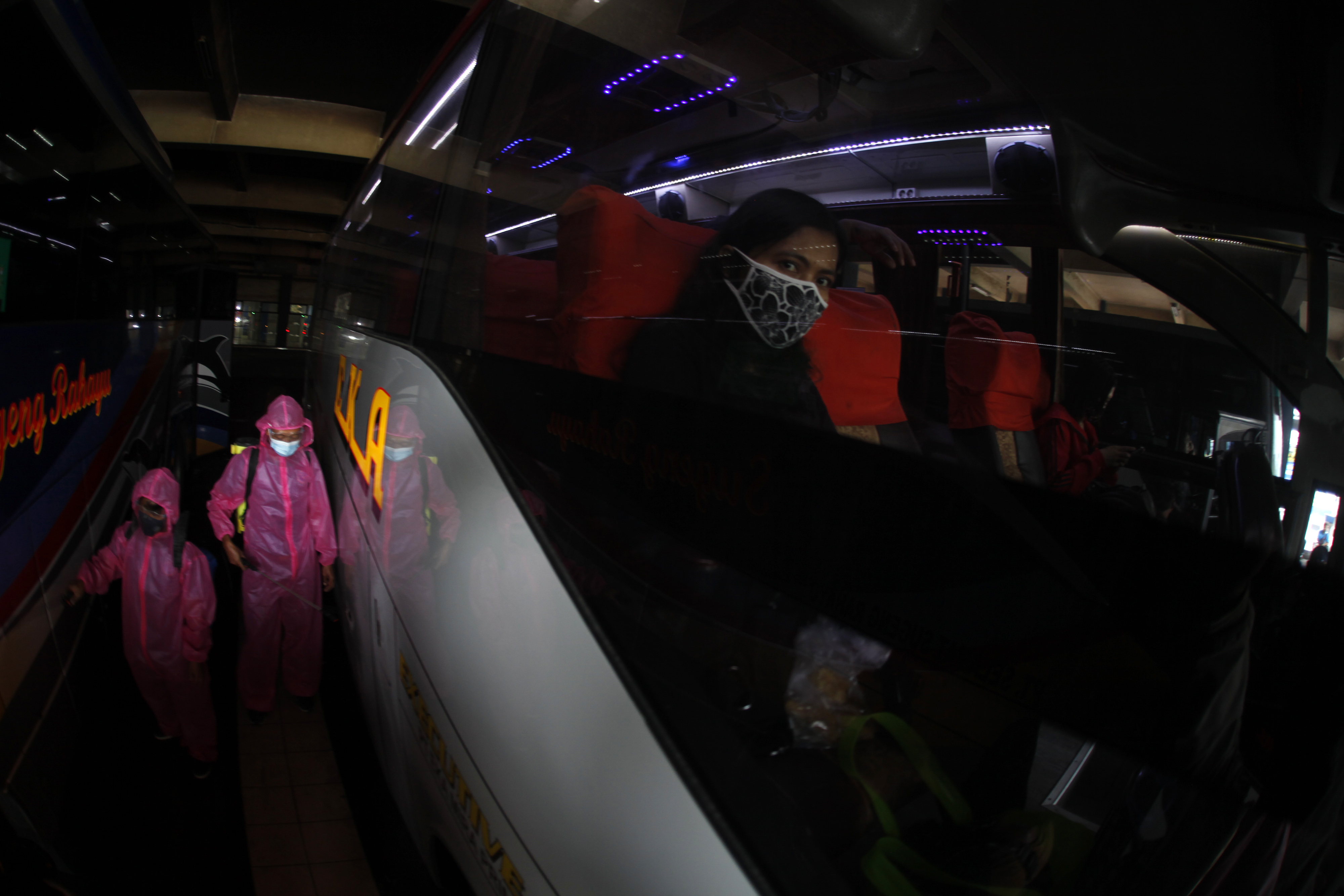 Prokes Terminal Tirtonadi