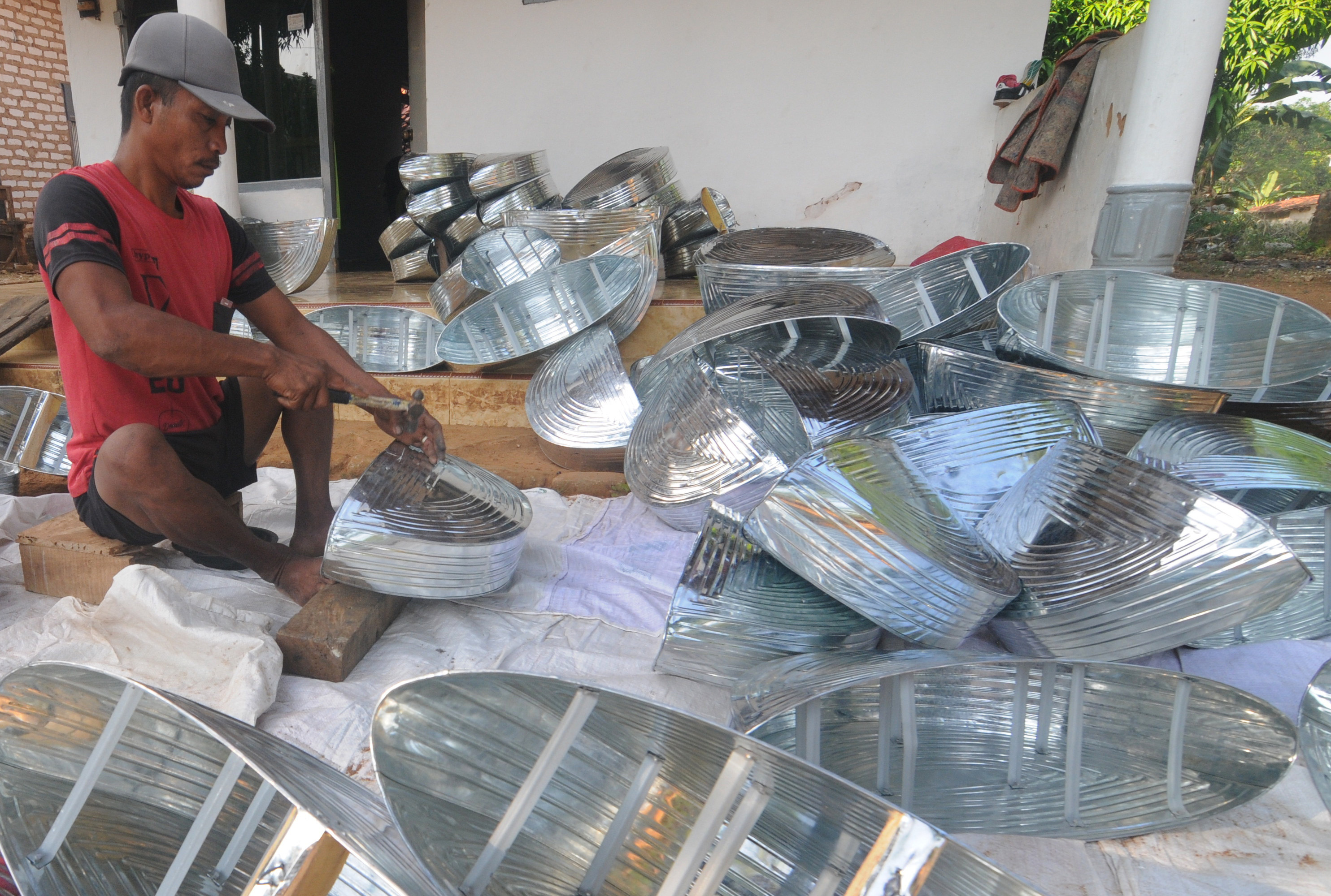 Perajin Musiman Timba Tembakau