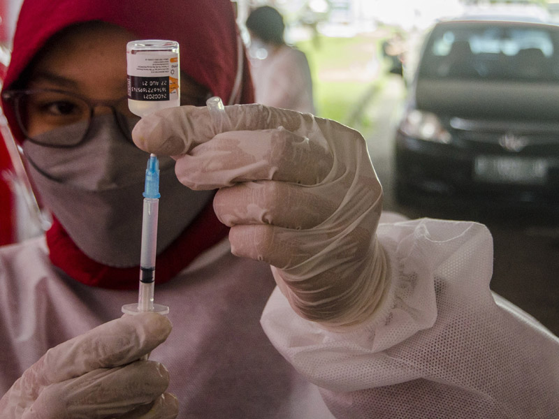 Vaksinasi Drive Thru Di Bandung