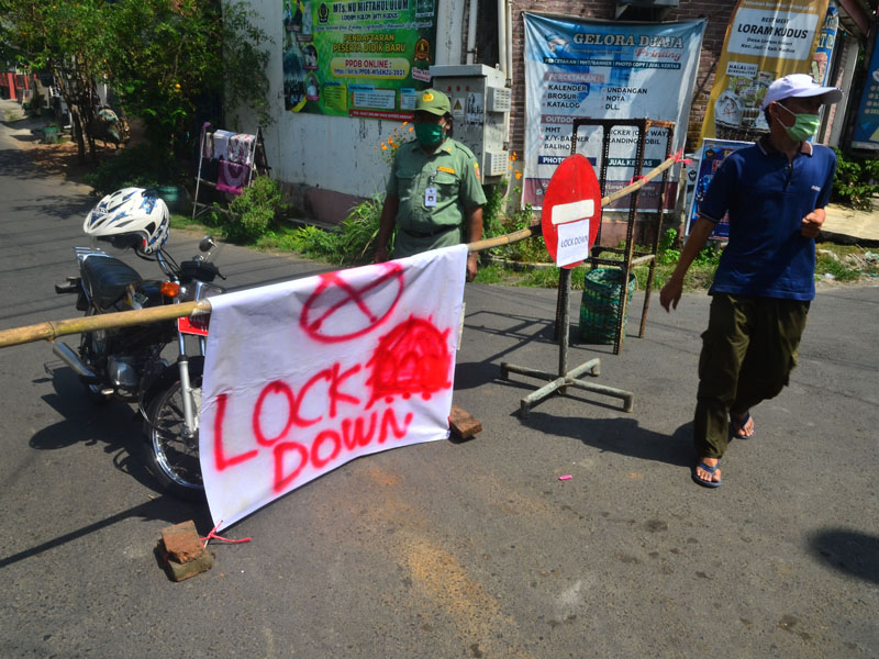 Karantina Wilayah Perkampungan Di Kudus