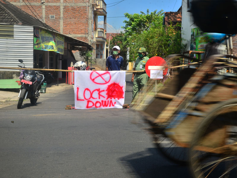 Karantina Wilayah Perkampungan Di Kudus