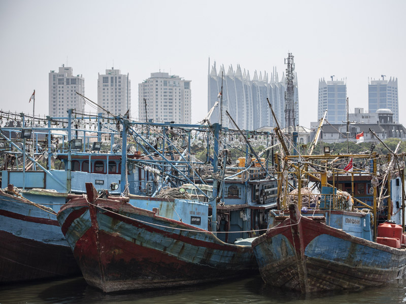 Rencana Penertiban Kapal Yang Bersandar Secara Ilegal