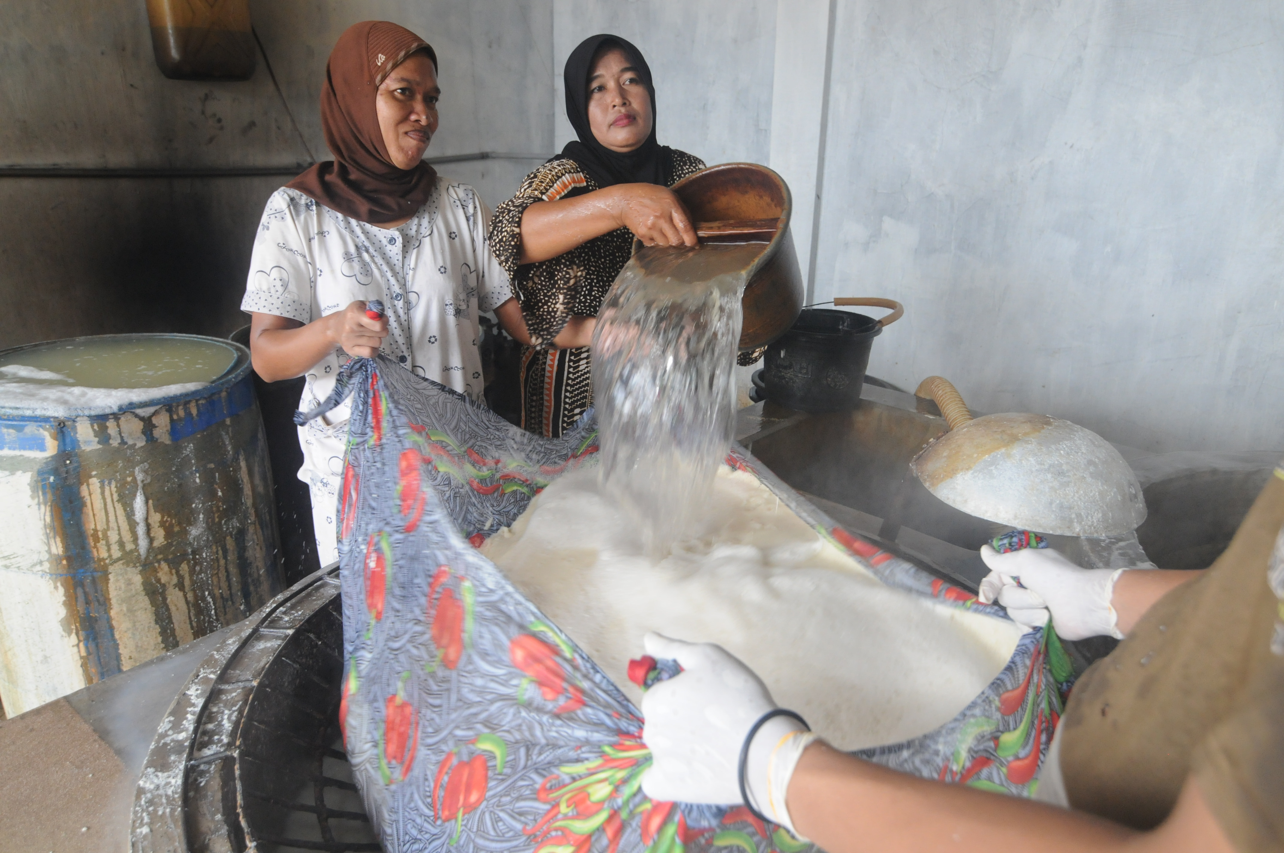 Pengusaha Tahu Keluhkan Harga Kedelai