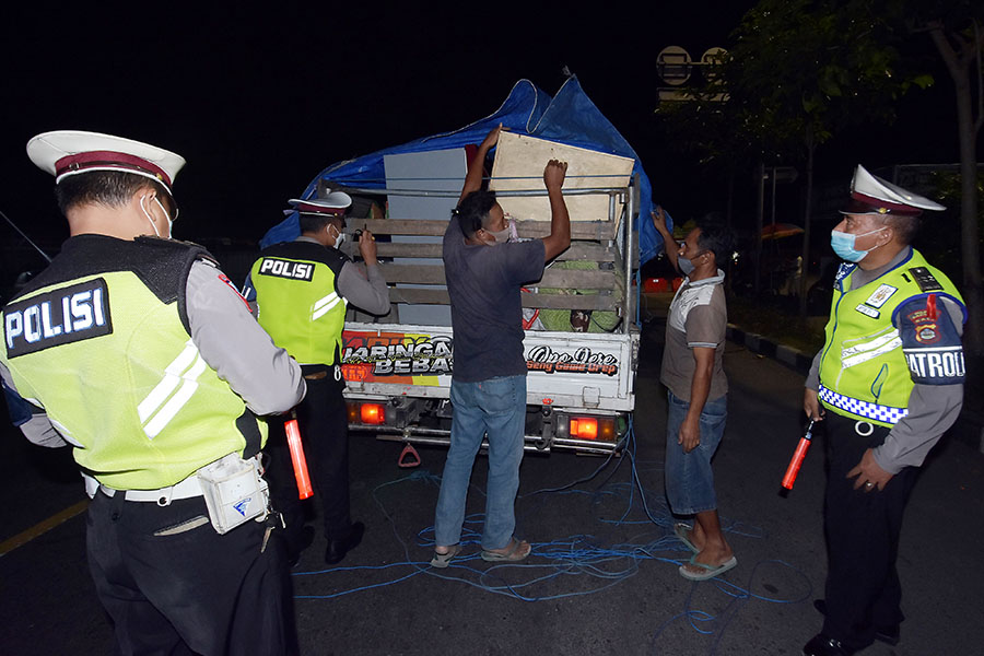 Penyekatan Larangan Mudik di Bali 