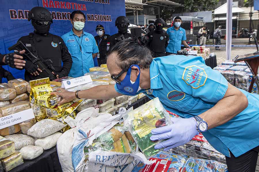 BNN Musnahkan Barang Bukti Sabu Ekstasi dan Ganja 
