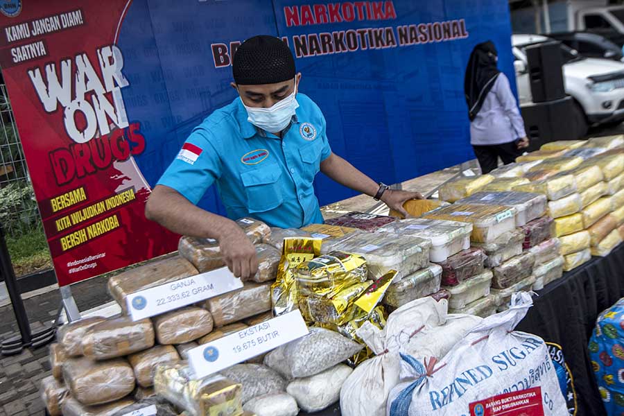 BNN Musnahkan Barang Bukti Sabu Ekstasi dan Ganja 