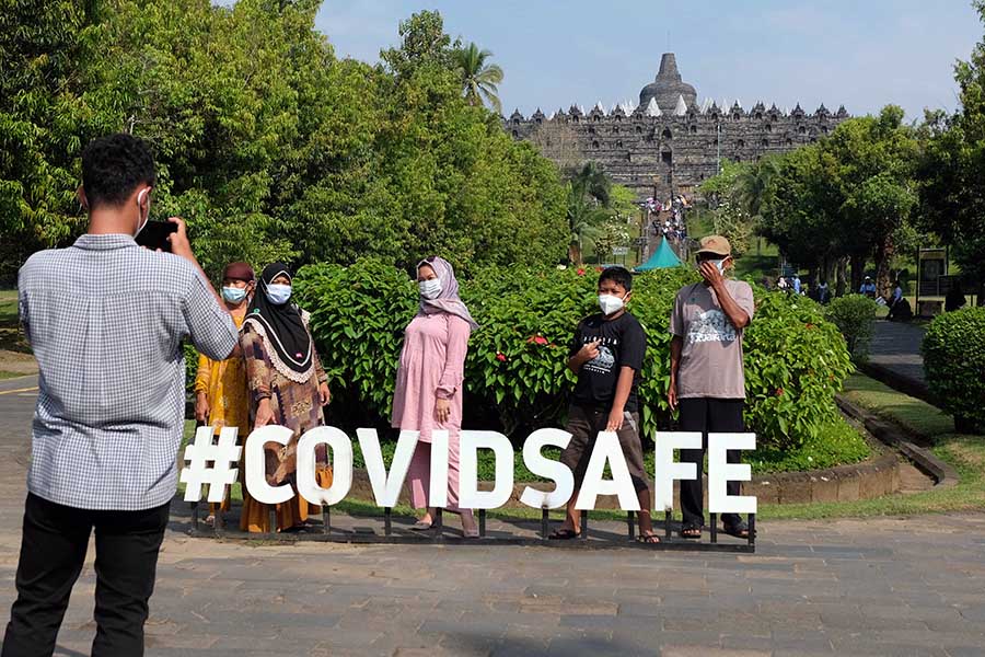 Taman Wisata Candi Borobudur Dibuka Kembali 