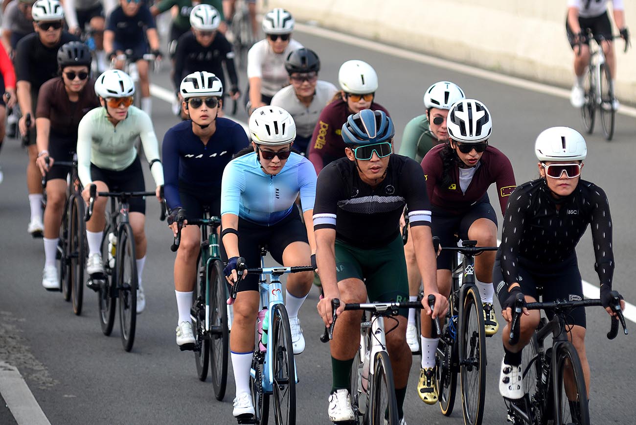 Uji Coba Jalur Sepeda di Jalan Layang Non Tol 