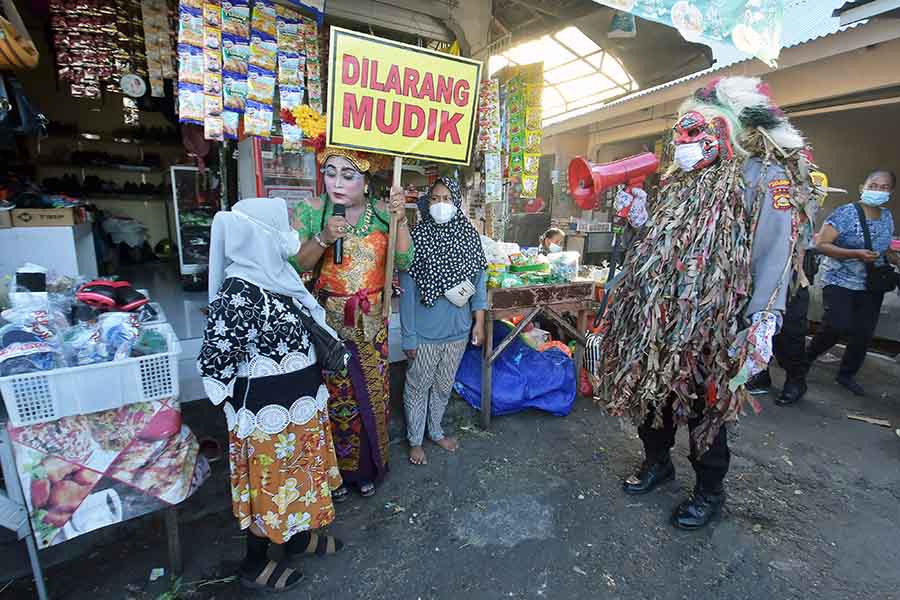 Edukasi Larangan Mudik di Pasar Tradisional Badung 