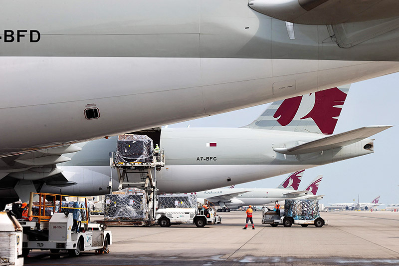 Suasana Makin Buruk, Qatar Kirim 300 Ton Alat Medis ke India 