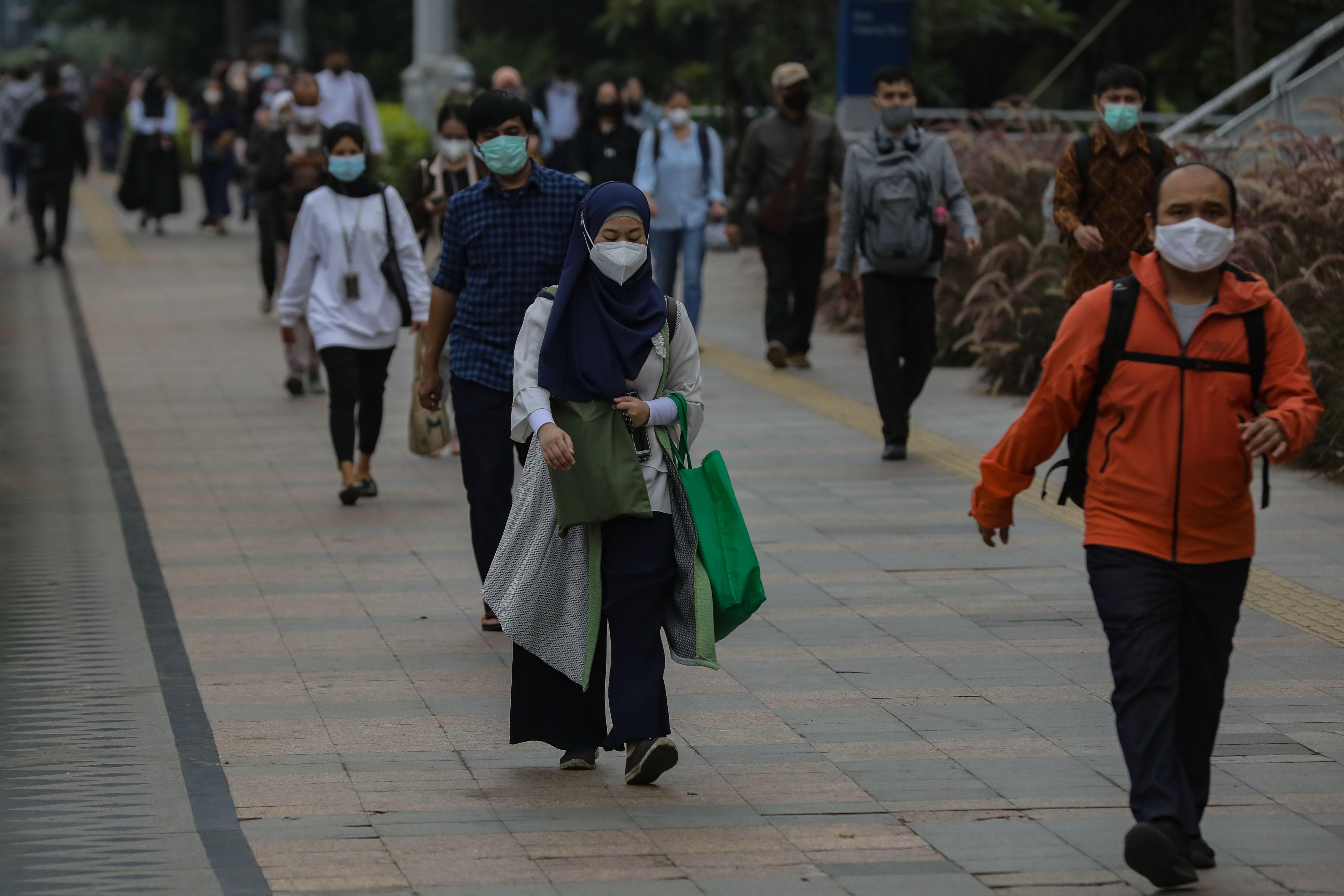 Perketat Prokes Covid-19 Saat Masuk Kerja