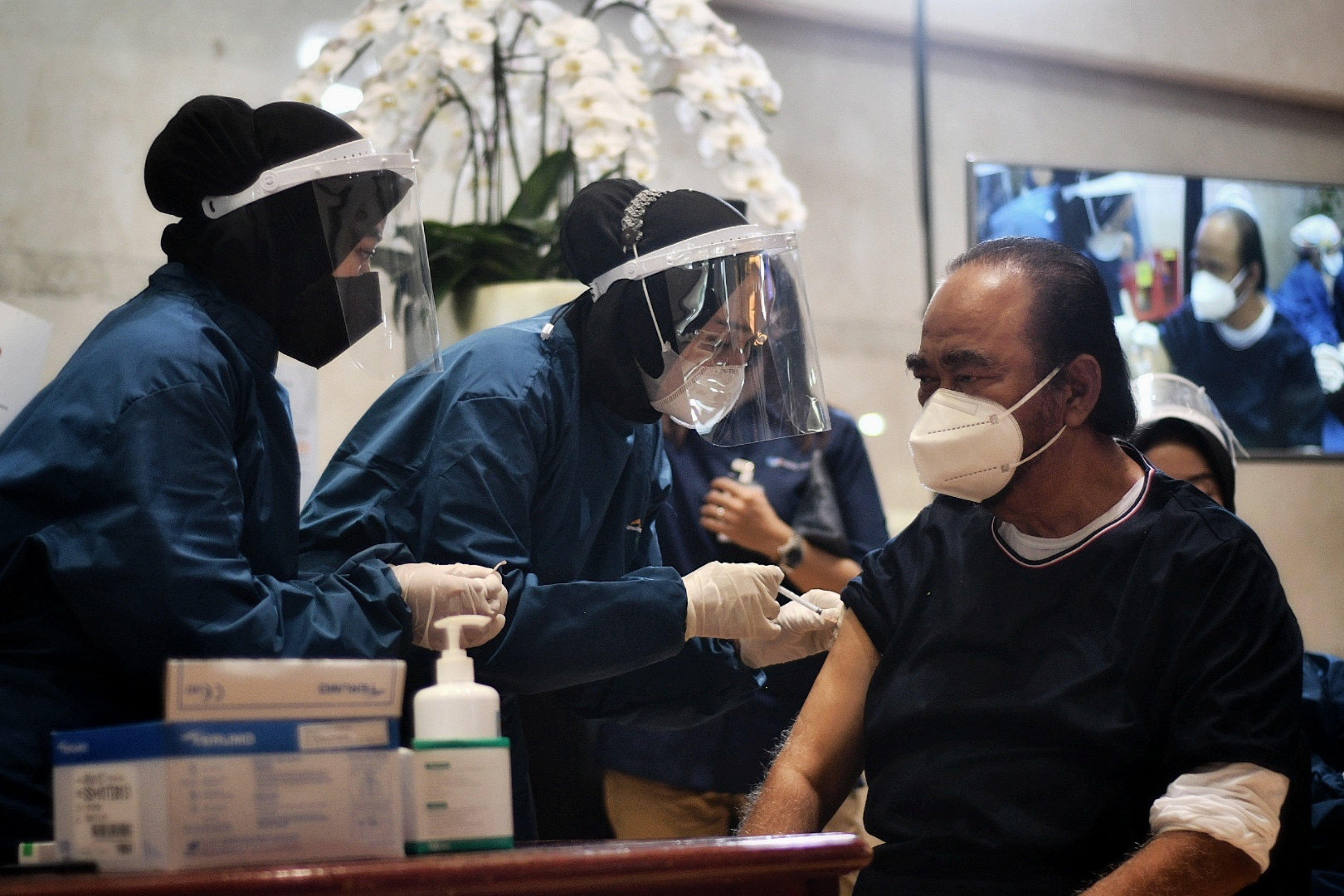 Vaksinasi Gotong Royong  Media Group