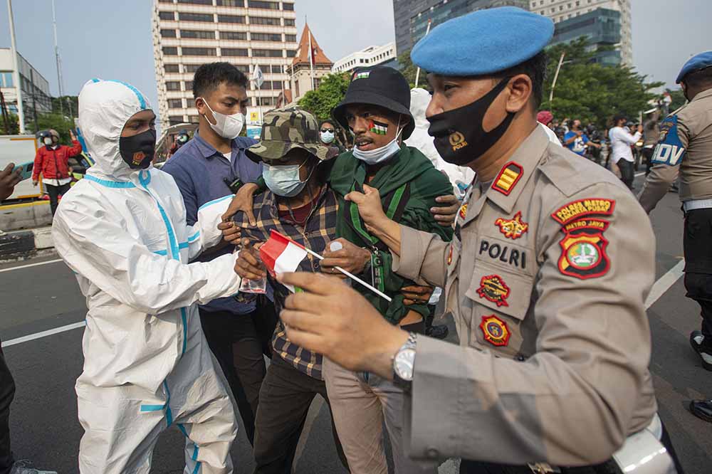 Aksi Dukung Palestina Ricuh