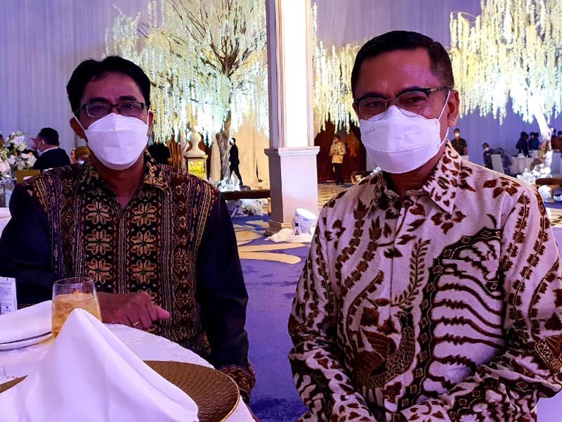 Dua Putra Terbaik Pulau Rote Berjumpa