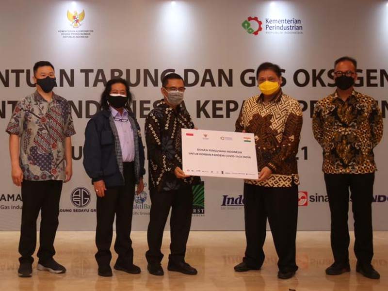 Indonesia Kirimkan Tabung Oksigen ke India