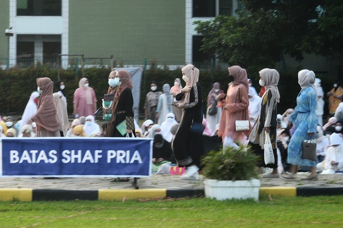 Shalat Id Dengan Prokes Di Masjid Al-Azhar