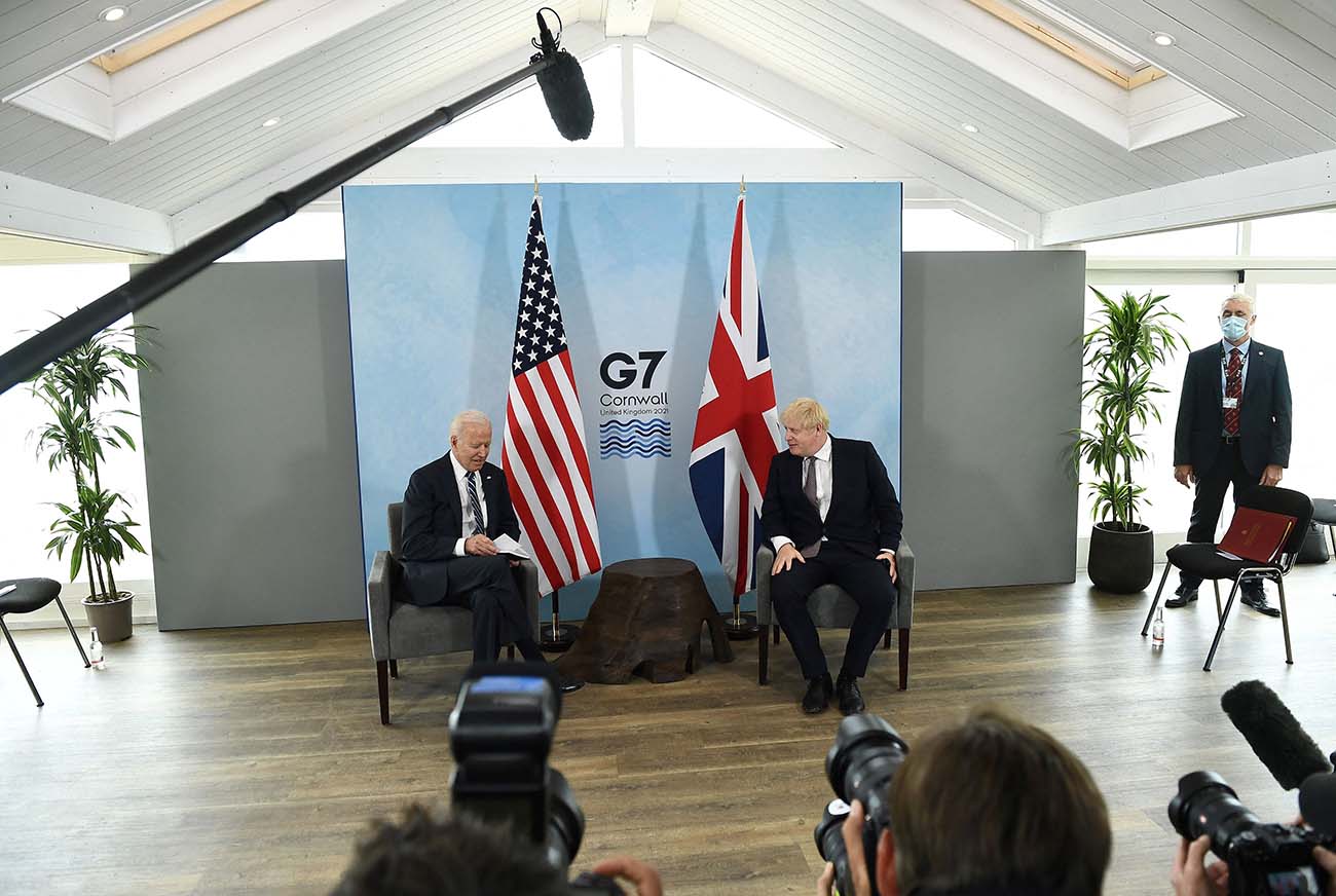 Pertemuan Perdana Biden dan Johnson 