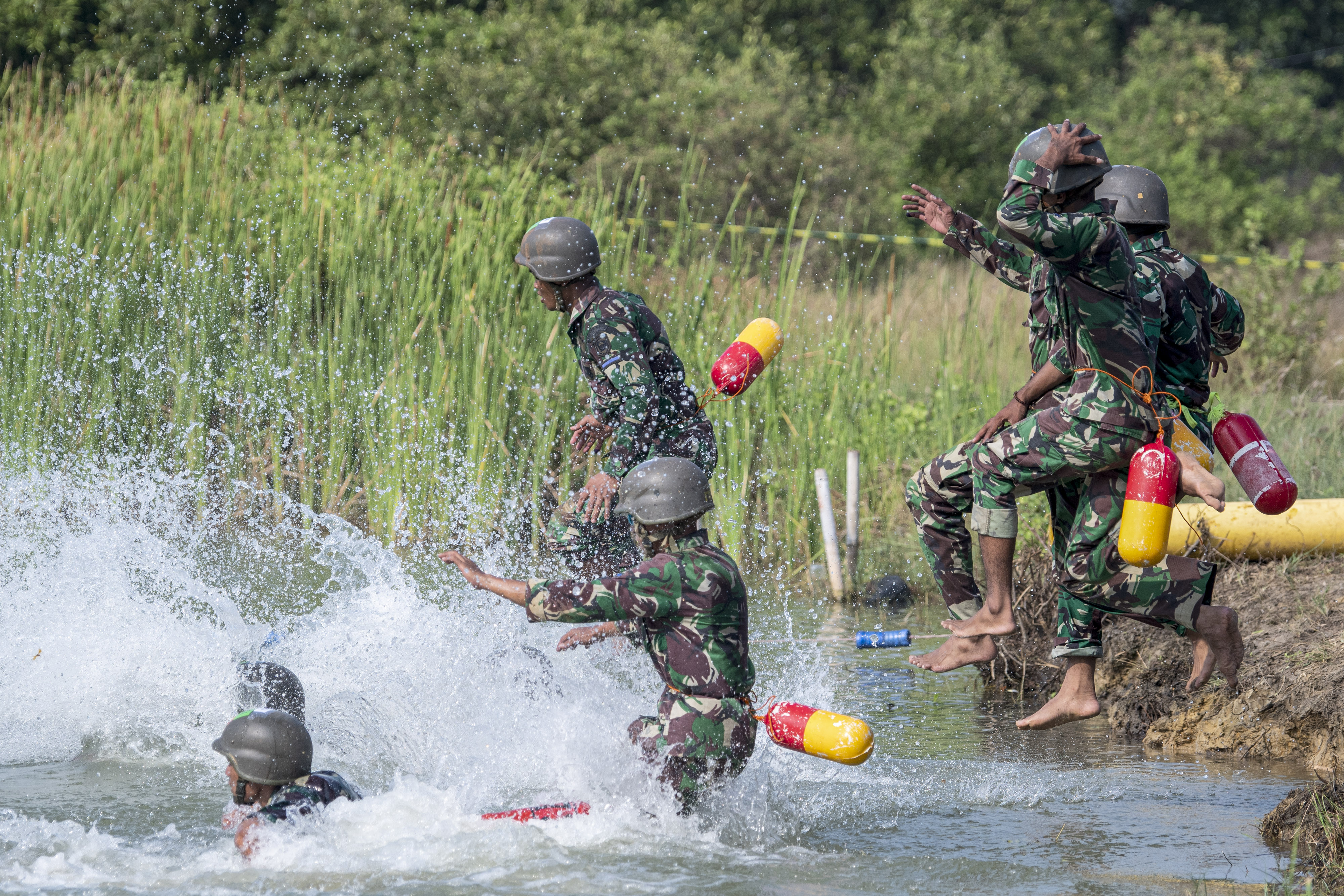 Lomba Pentathlon Korps Marinir