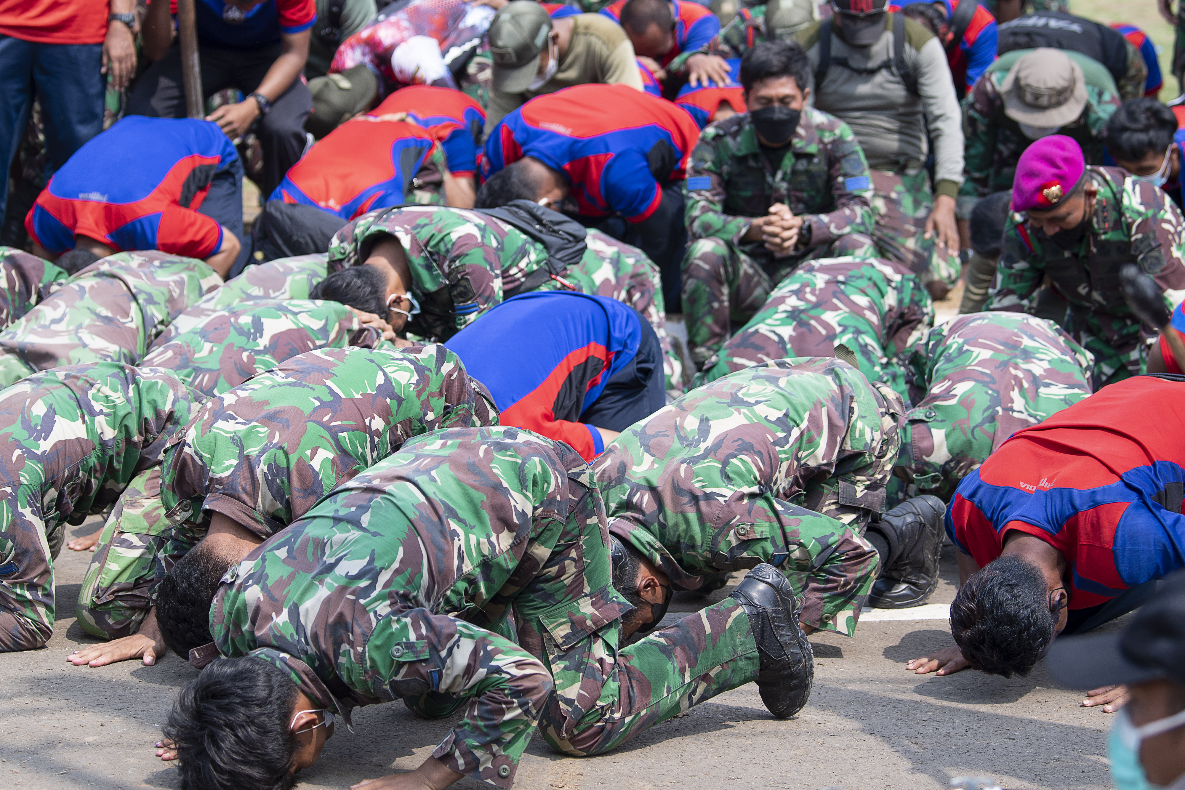 Lomba Pentathlon Korps Marinir