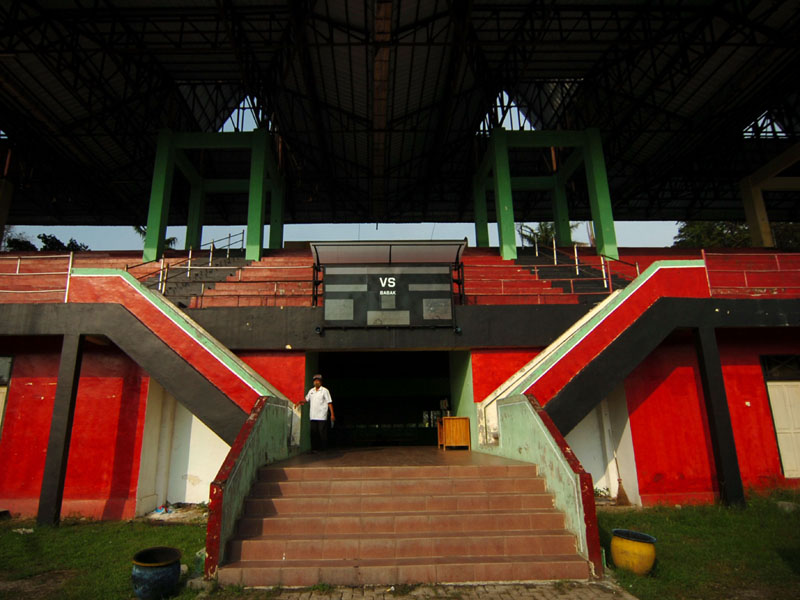 Fasiltas GOR Rusak dan Tidak Terawat