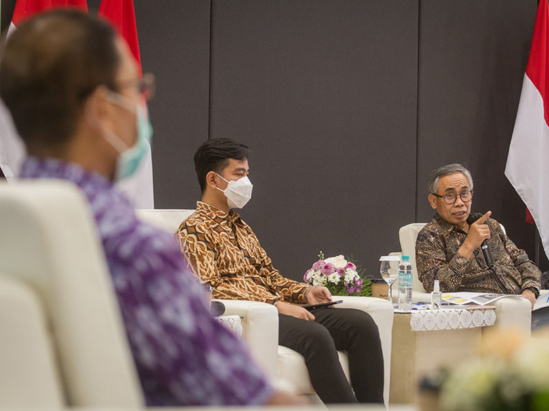 Sarasehan OJK Dorong Pemulihan Ekonomi Solo Raya