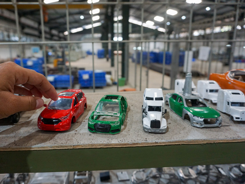 Ekspor Industri Pembuatan Miniatur Mobil