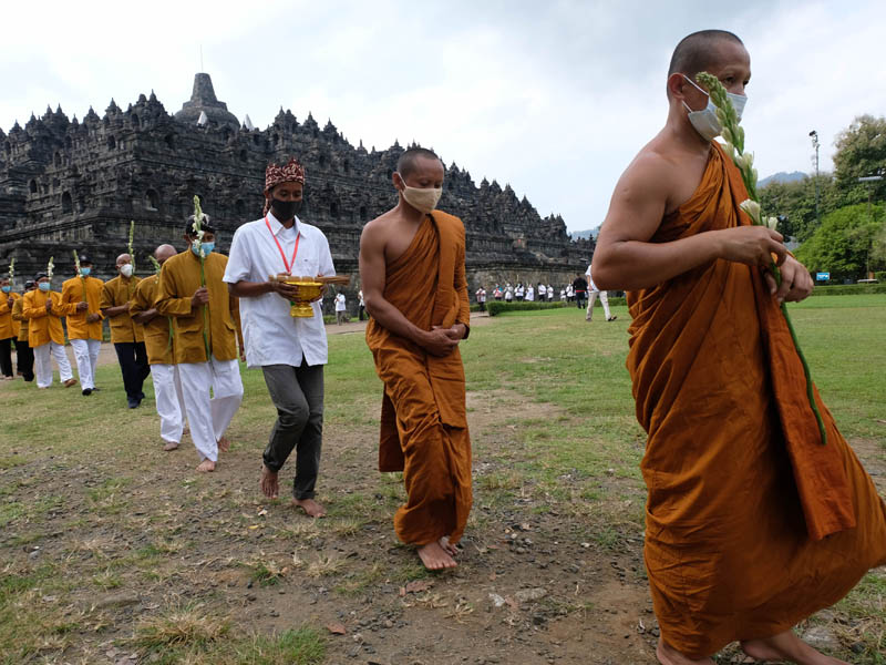 Upacara Uposatha Mandala Puja