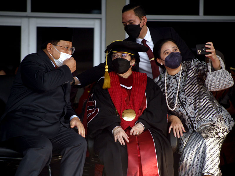 Pengukuhan Megawati Soekarnoputri Sebagai Guru Besar