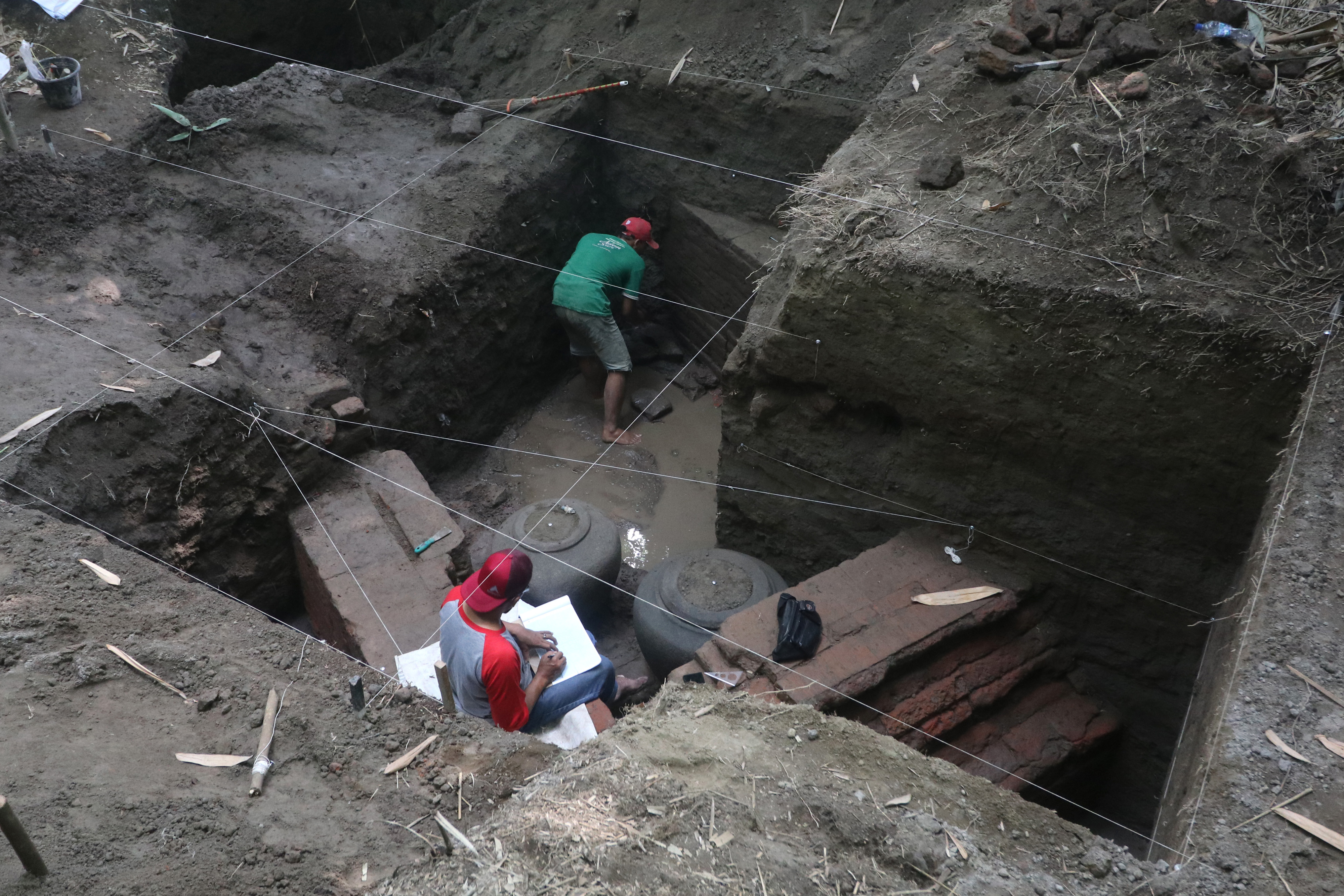 Ekskavasi Situs Adan-Adan Kediri