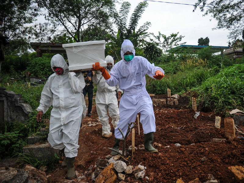 Pemakaman Covid-19 Di Bandung Meningkat