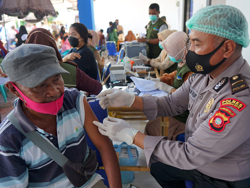 Vaksinasi Covid-19 Massal Polres Gorontalo