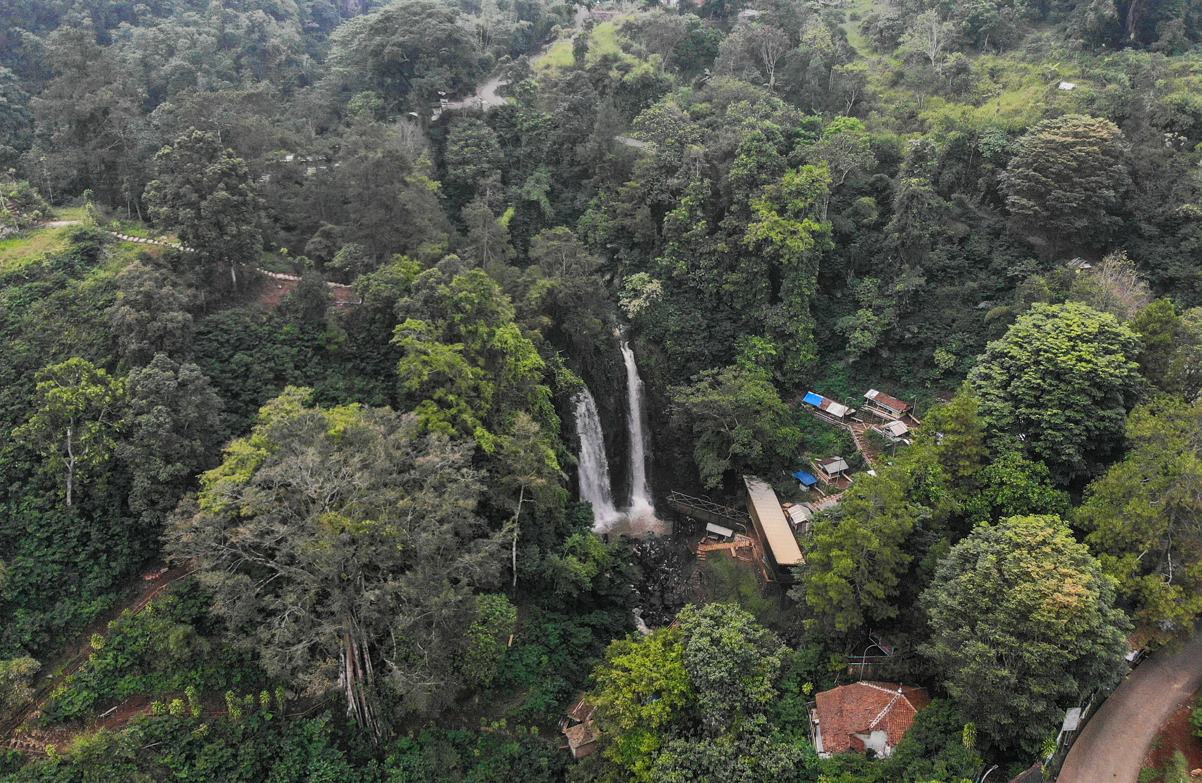 Penutupan Kawasan Wisata Kabupaten Bandung Cegah Covid-19