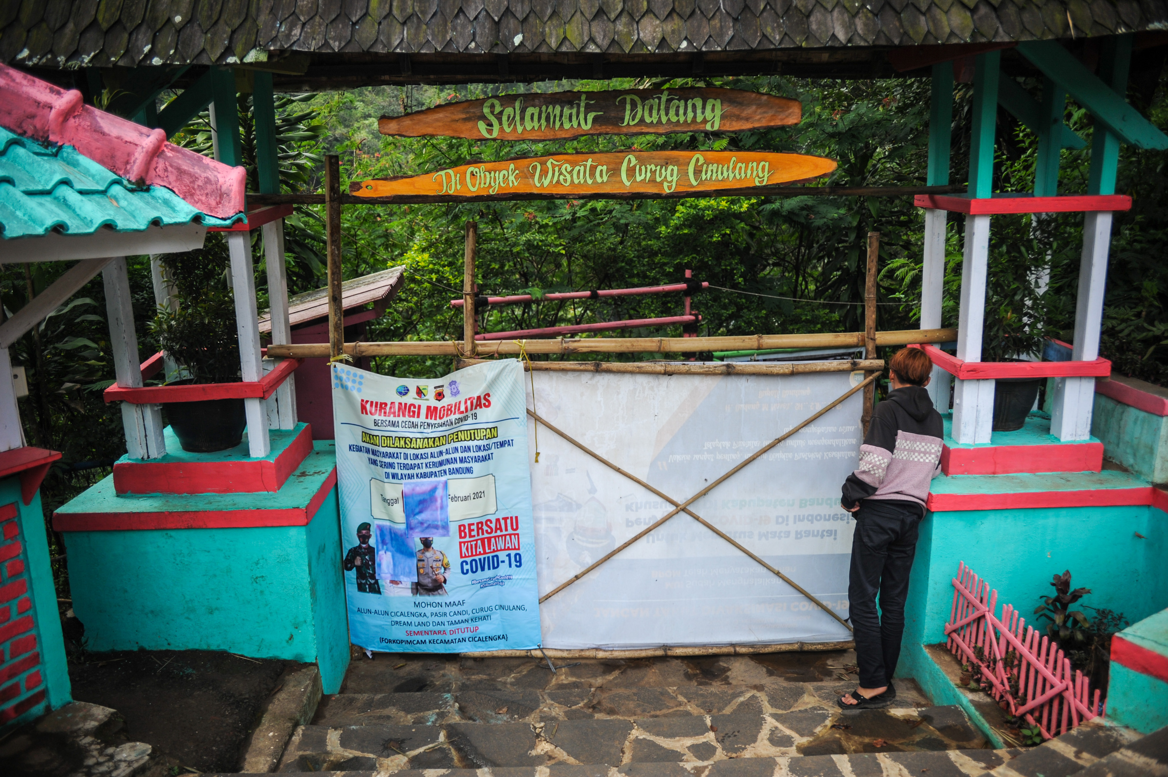 Penutupan Kawasan Wisata Kabupaten Bandung Cegah Covid-19